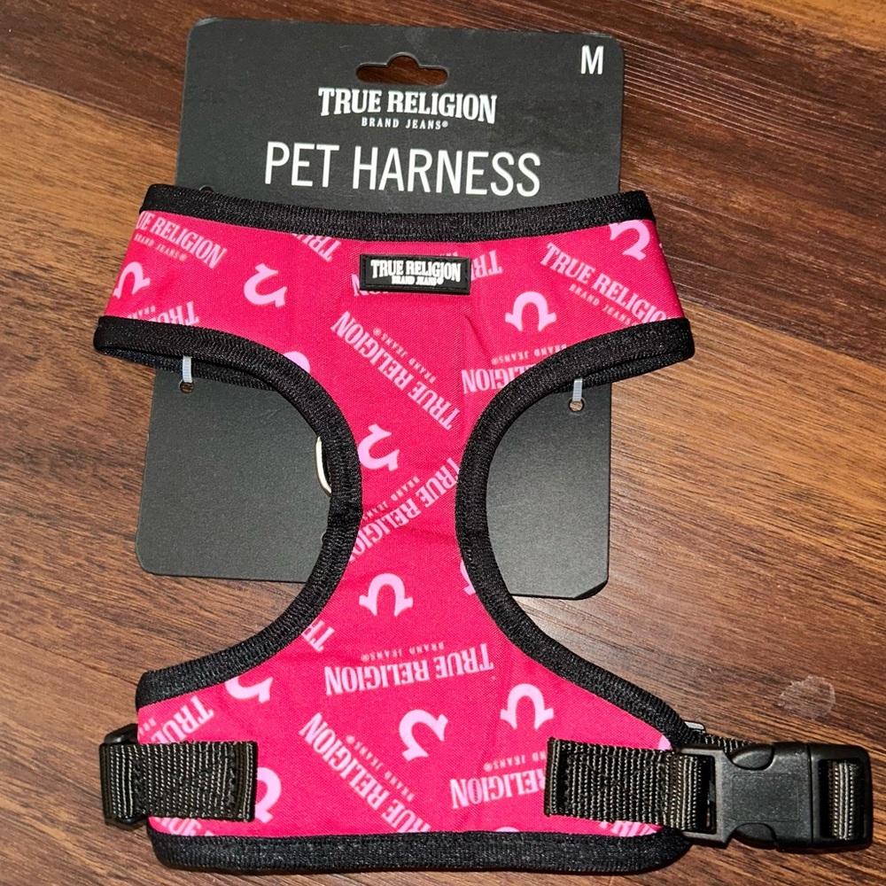 True Religion Medium Dog Harness Pink Spell Out Logo NEW